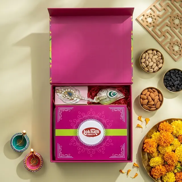 Pink Hamper, open, seen from above